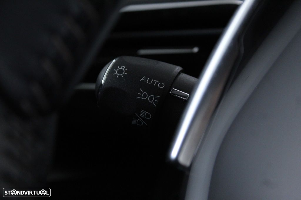 Peugeot 5008 1.5 BlueHDi Allure Pack EAT8 - 24