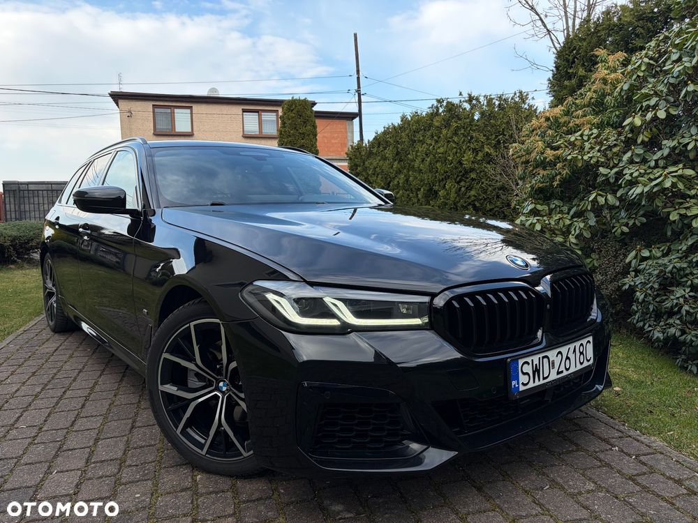 BMW Seria 5 520d M Sport - 4