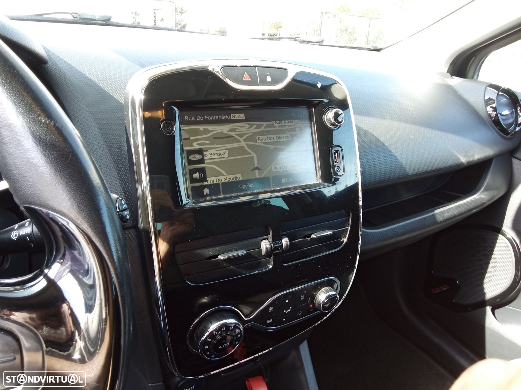 Renault Clio 0.9 TCE Limited - 14