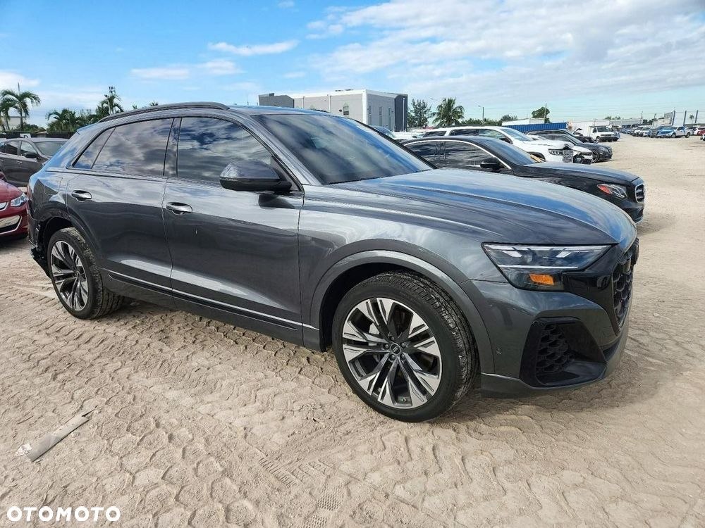 Audi Q8 55 TFSI quattro tiptronic - 1