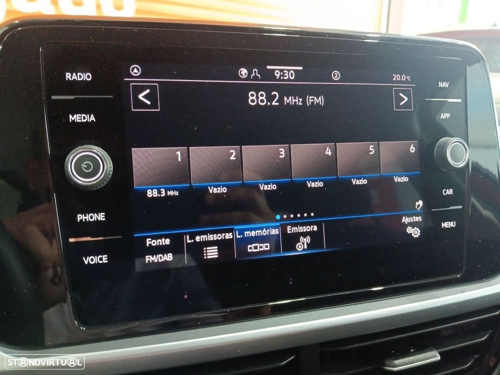 VW T-Roc 1.0 TSI Urban - 24