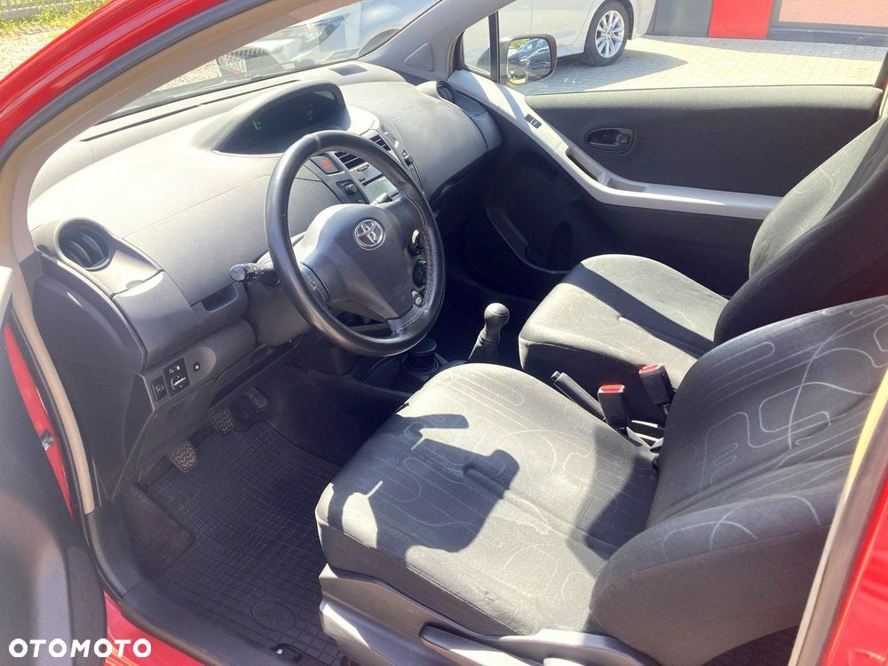 Toyota Yaris 1.0 Luna - 12
