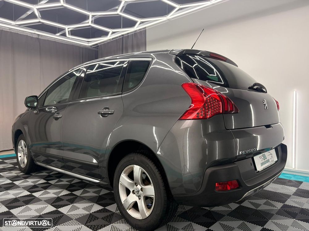 Peugeot 3008 1.6 HDi Executive CMP6 - 4