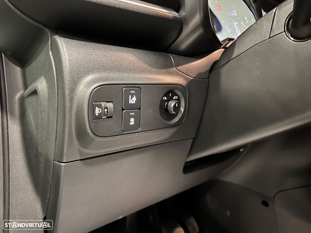 Citroën C3 Pure Tech Feel - 4