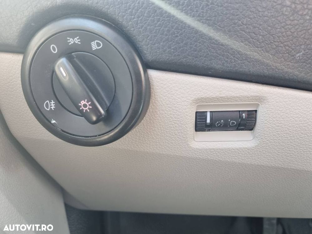 Volkswagen Transporter - 9