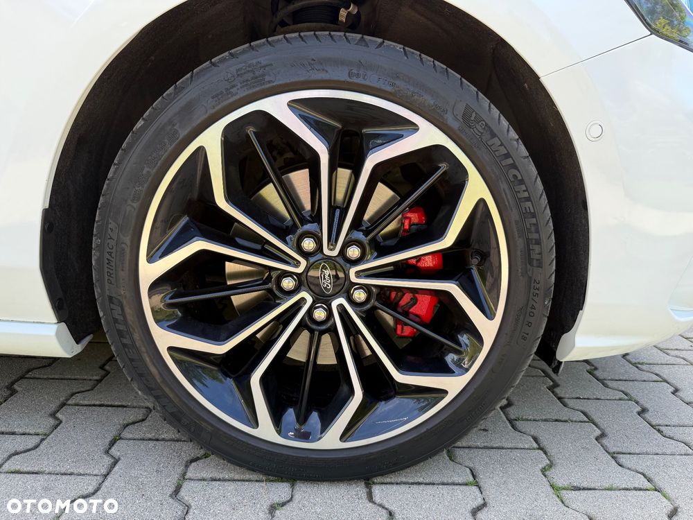Ford Focus 1.5 EcoBoost STart-Stopp-System ST-LINE - 40