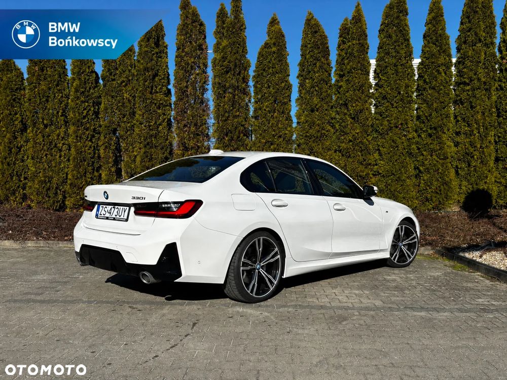 BMW Seria 3 330i xDrive M Sport - 5