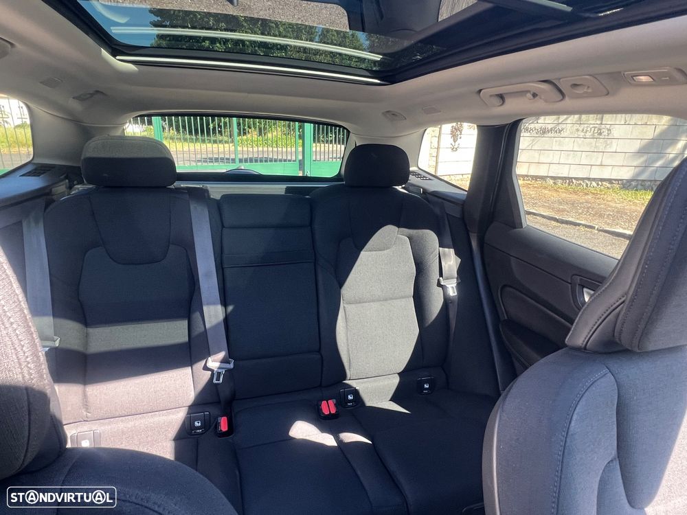 Volvo XC 60 2.0 T6 PHEV Inscription Expression AWD - 7