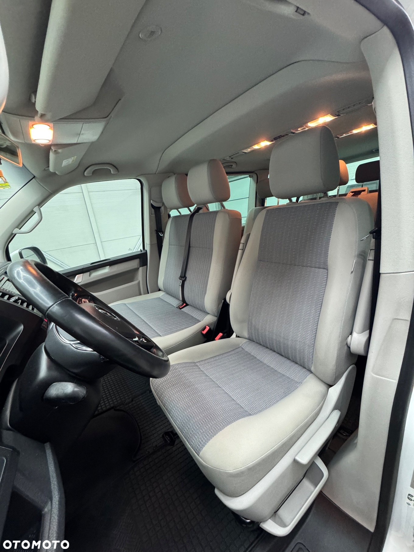 Volkswagen Caravelle 2.0 BiTDI L1 Comfortline DSG - 3