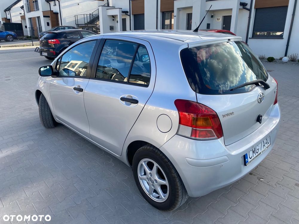 Toyota Yaris 1.33 VVT-i Cool+ - 4