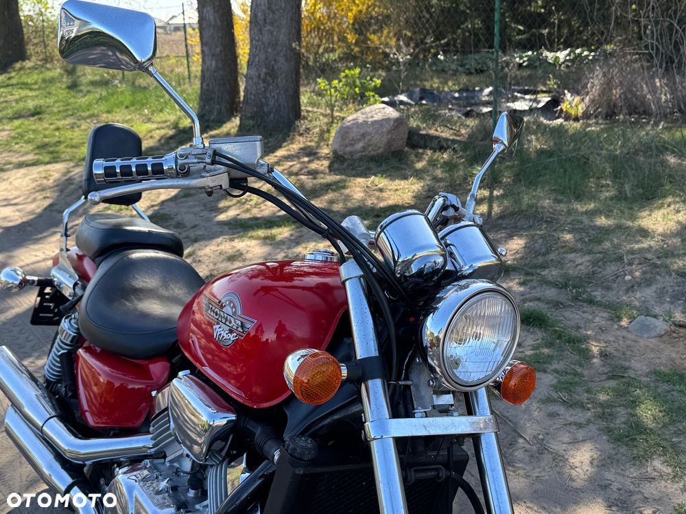 Honda VF - 7