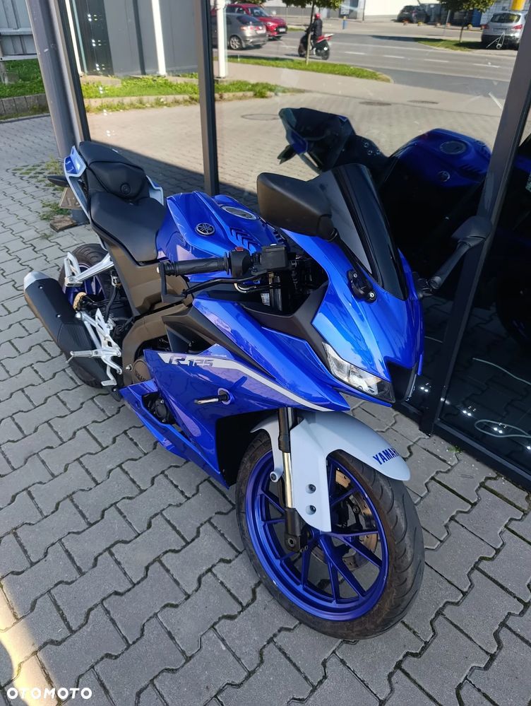 Yamaha YZF - 6