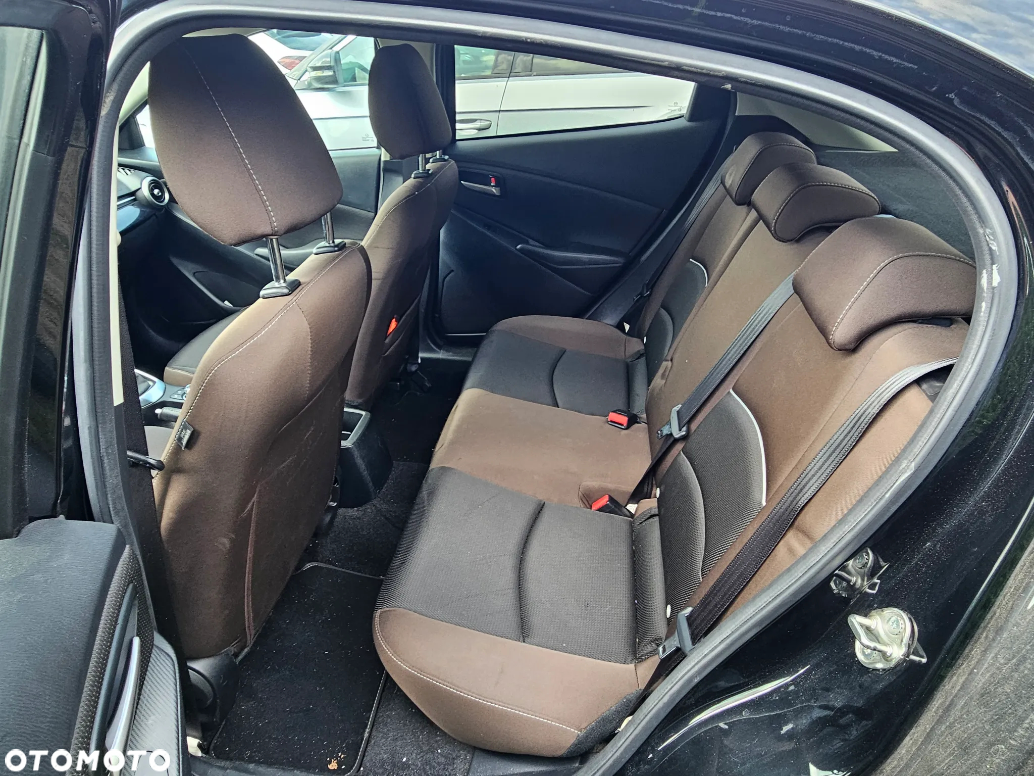 Mazda 2 SKYACTIV-G 90 Exclusive-Line - 8