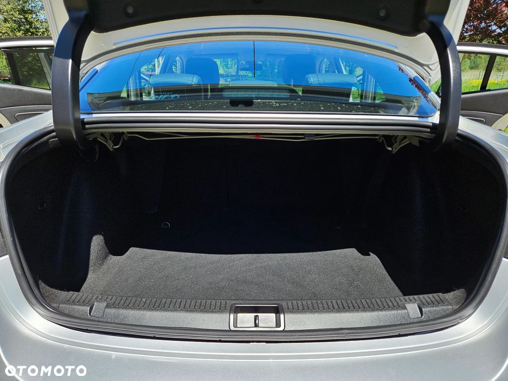 Renault Fluence dCi 110 FAP EDC Sportway - 26