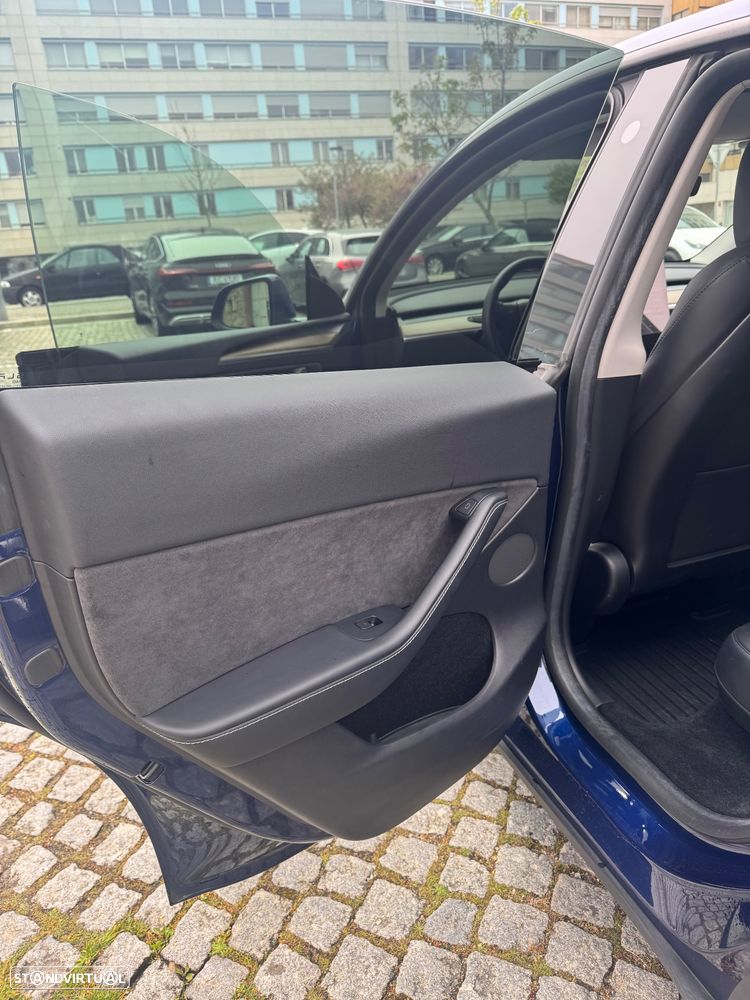 Tesla Model Y Tração Traseira - 11