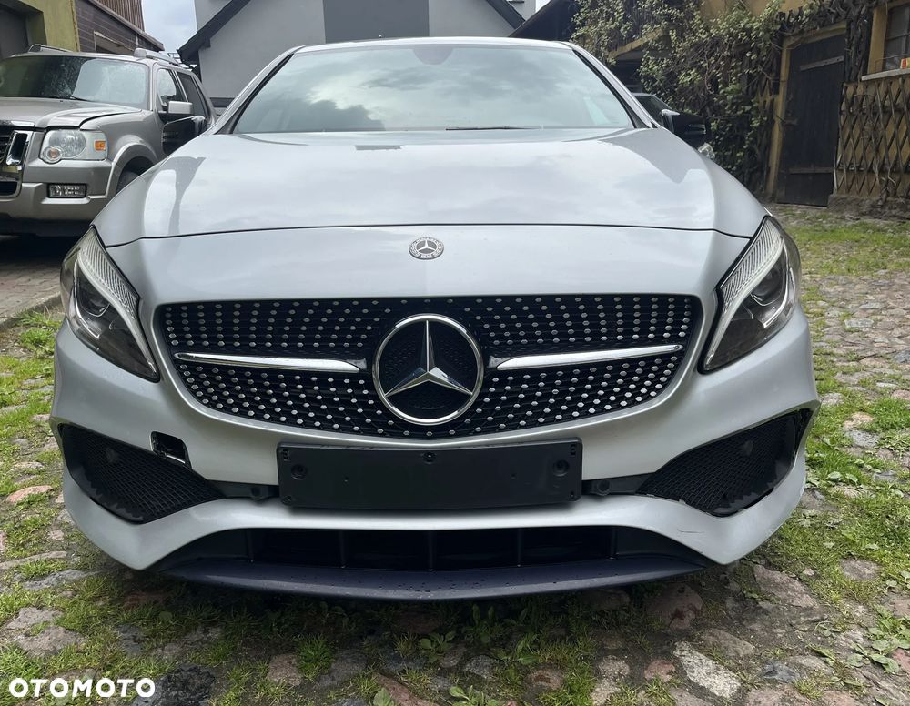 Mercedes-Benz Klasa A 160 AMG Line - 3
