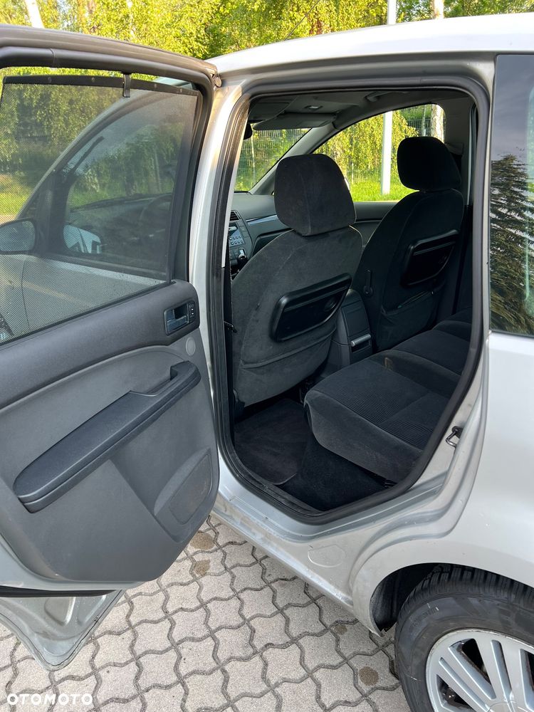 Ford Focus 1.6 TDCi Ghia DPF - 10