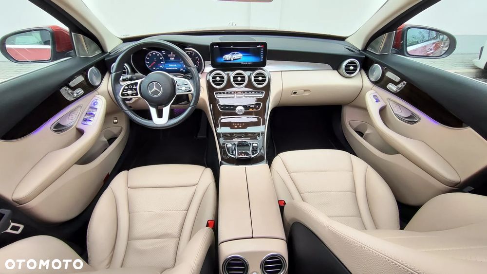 Mercedes-Benz Klasa C 300 4MATIC 9G-TRONIC - 15