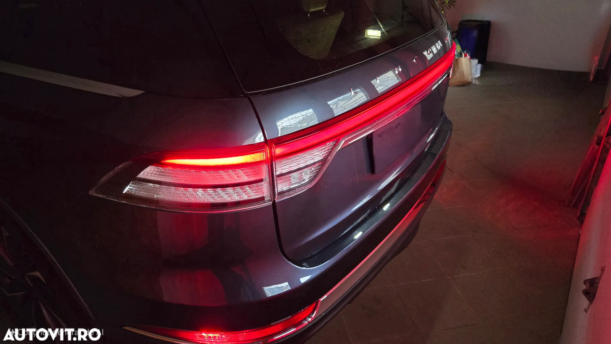Lincoln Aviator - 25