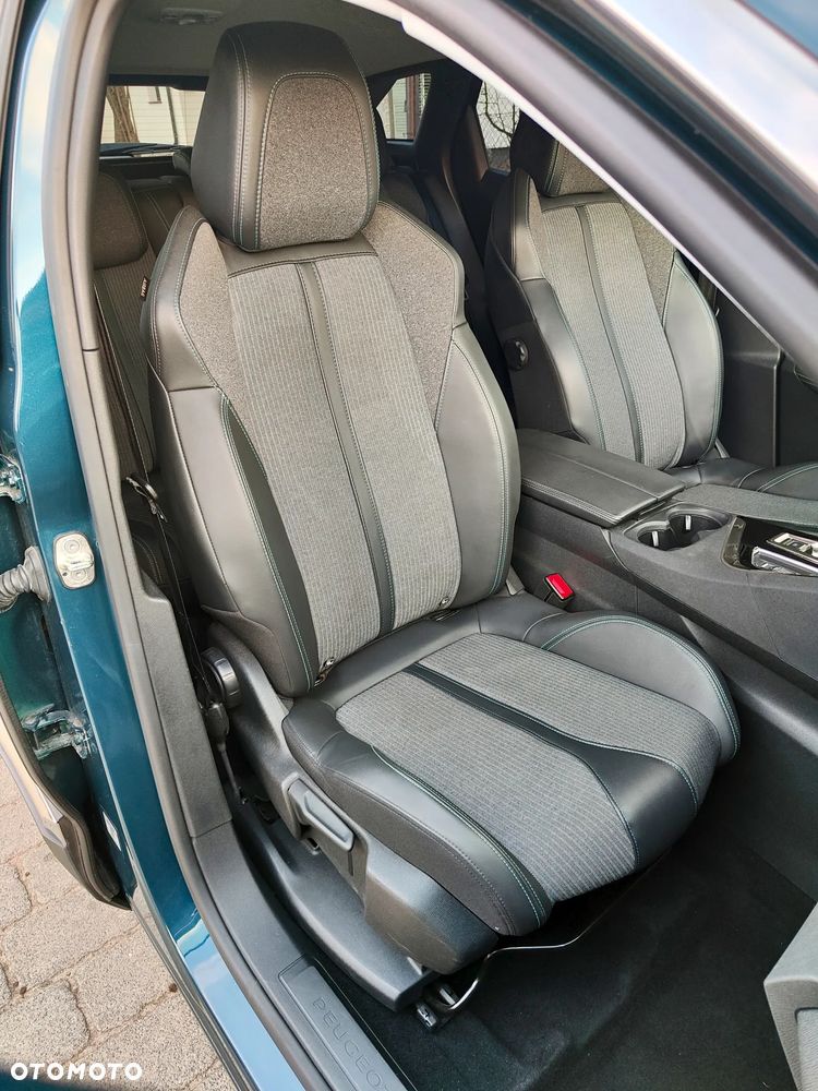 Peugeot 3008 BlueHDi 130 Stop & Start EAT8 Allure - 22