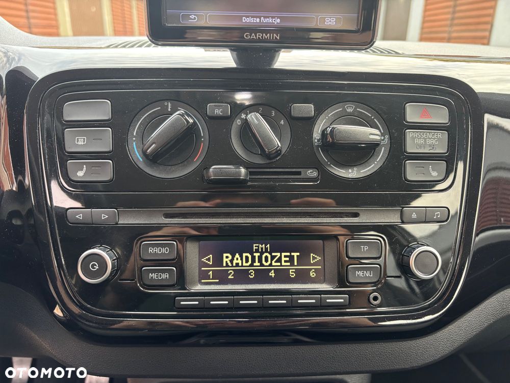 Volkswagen up! (BlueMotion Technology) move - 9