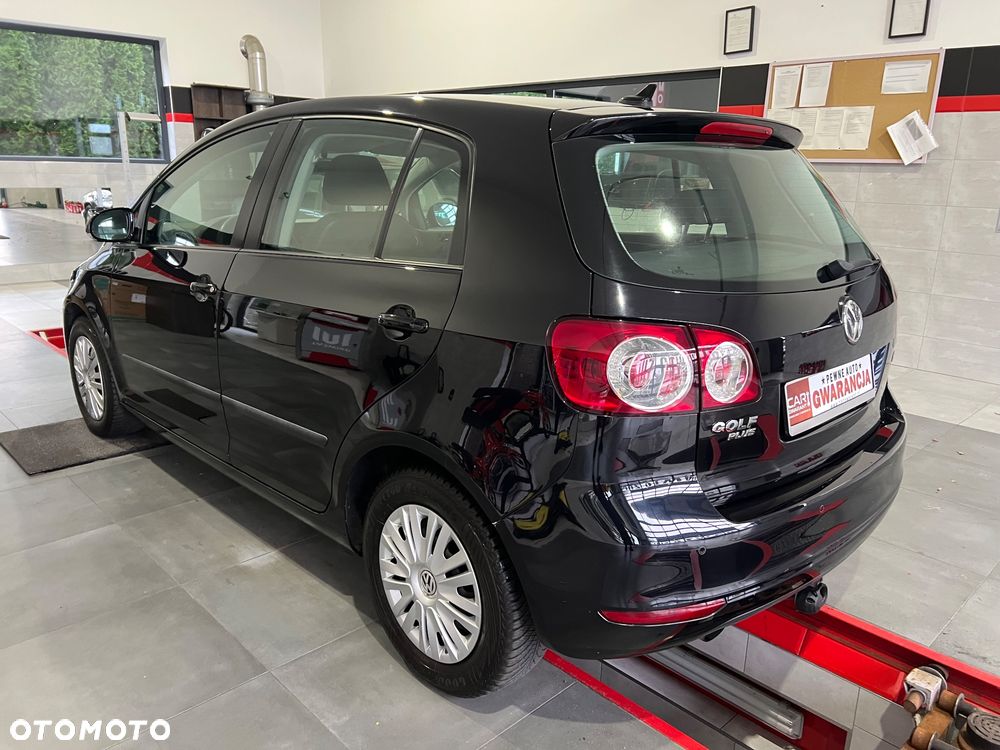 Volkswagen Golf 1.6 TDI DPF BlueMotion - 32