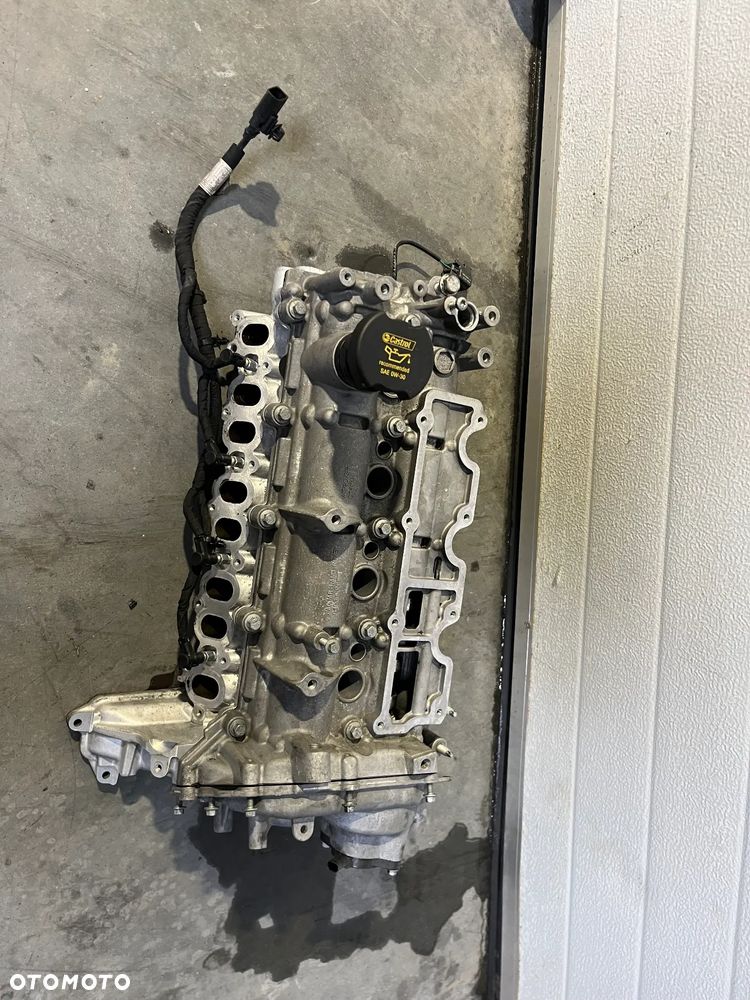 GŁOWICA SILNIKA WAŁKI POKRYWA JAGUAR XF 2.0D 2018R G4D3-6J011-BB - 1