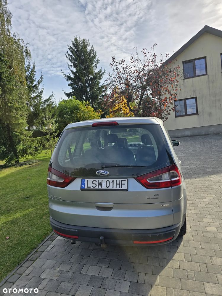 Ford Galaxy 2006 photo 3