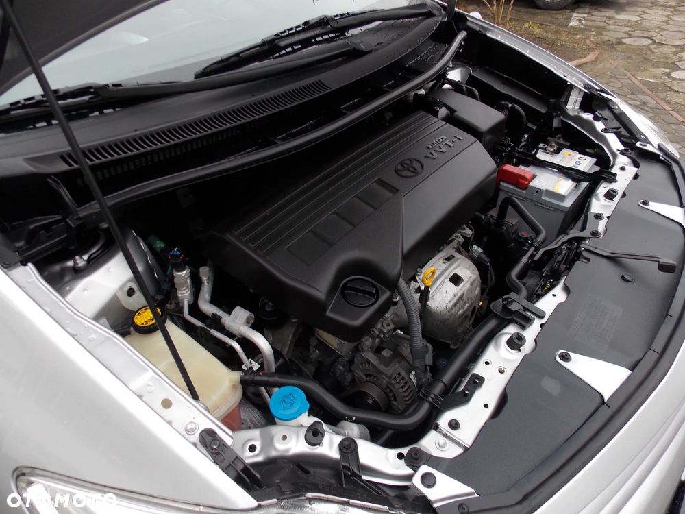 Toyota Auris 1.33 Dual-VVT-i Comfort - 29