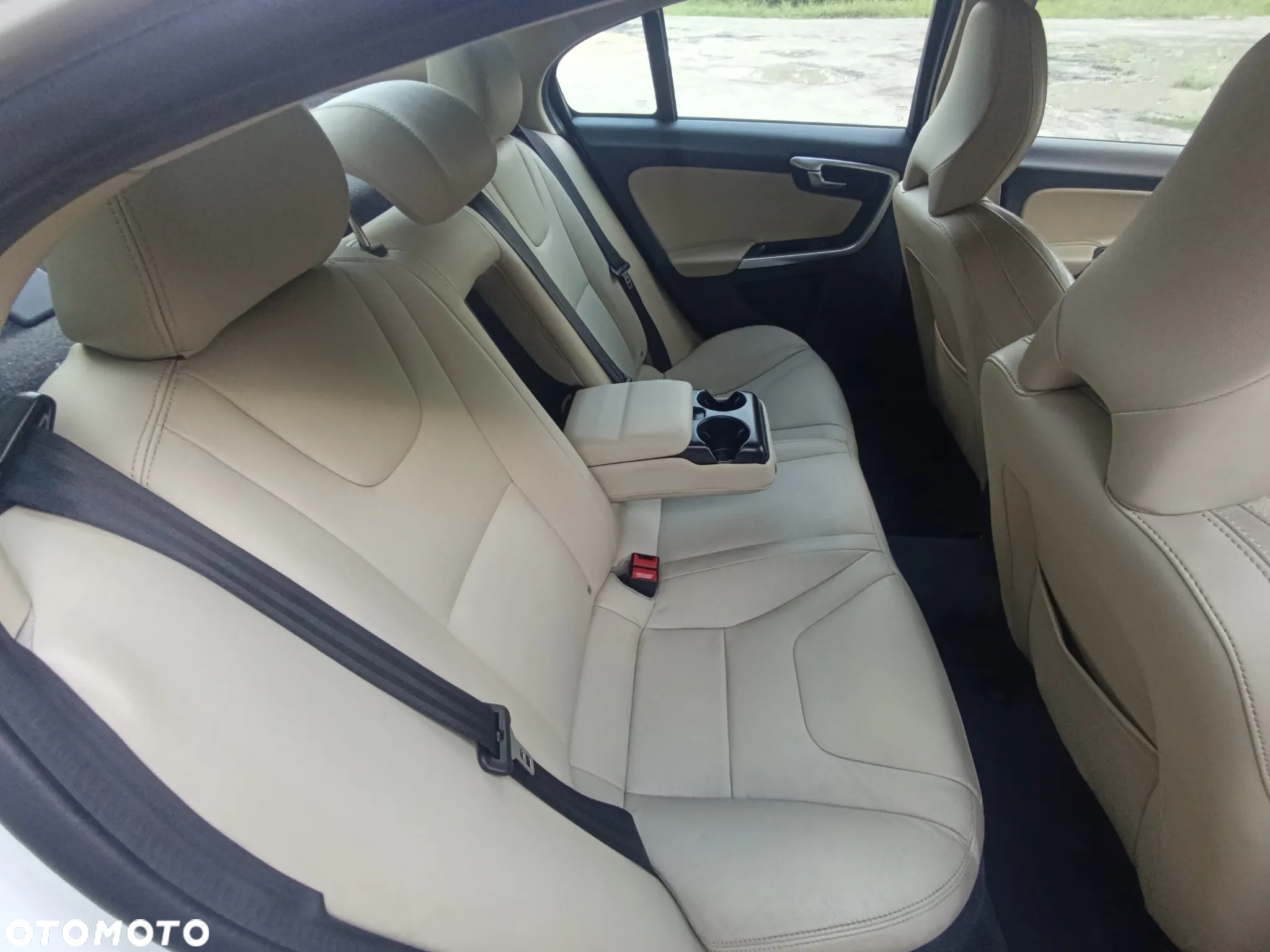 Volvo S60 T5 Drive-E Dynamic Edition (Momentum) - 10