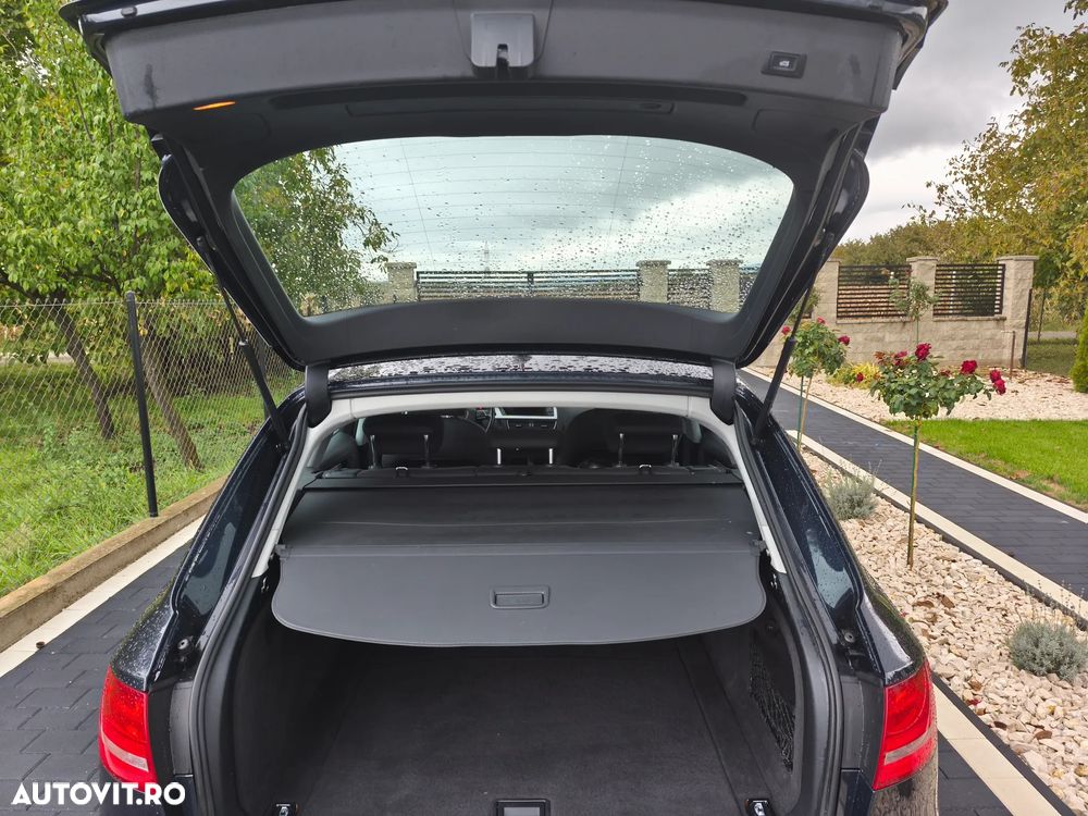 Audi A4 Avant 2.0 TDI DPF clean diesel multitronic Ambiente - 12