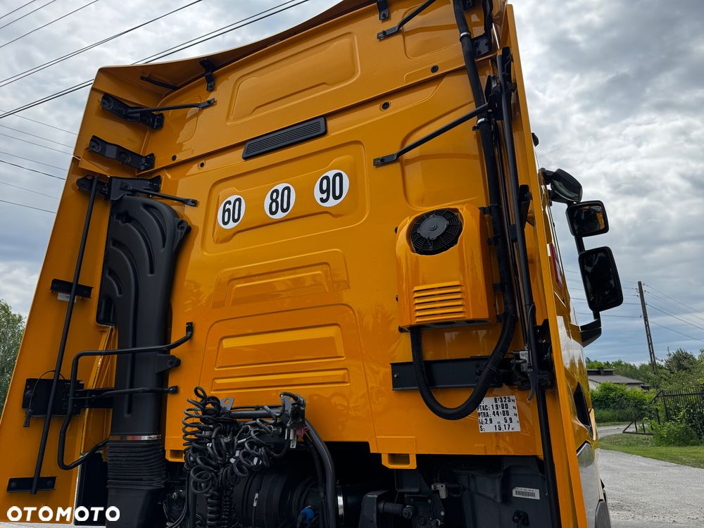 Renault T480 high cab - 8