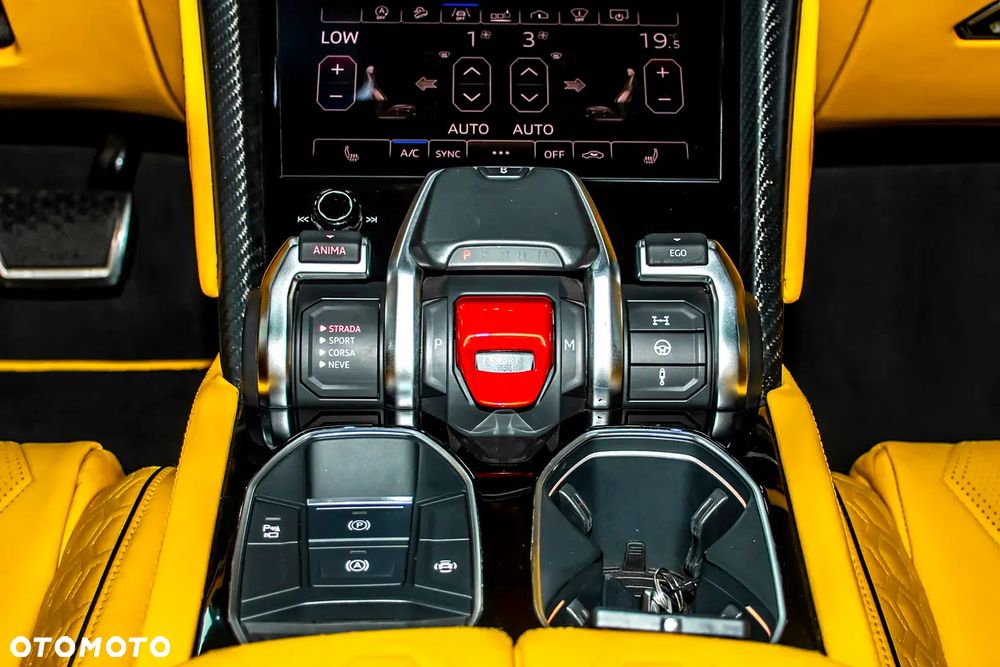 Lamborghini Urus - 20