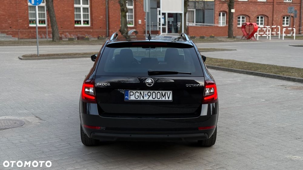 Skoda Octavia 2.0 TDI Style DSG - 10