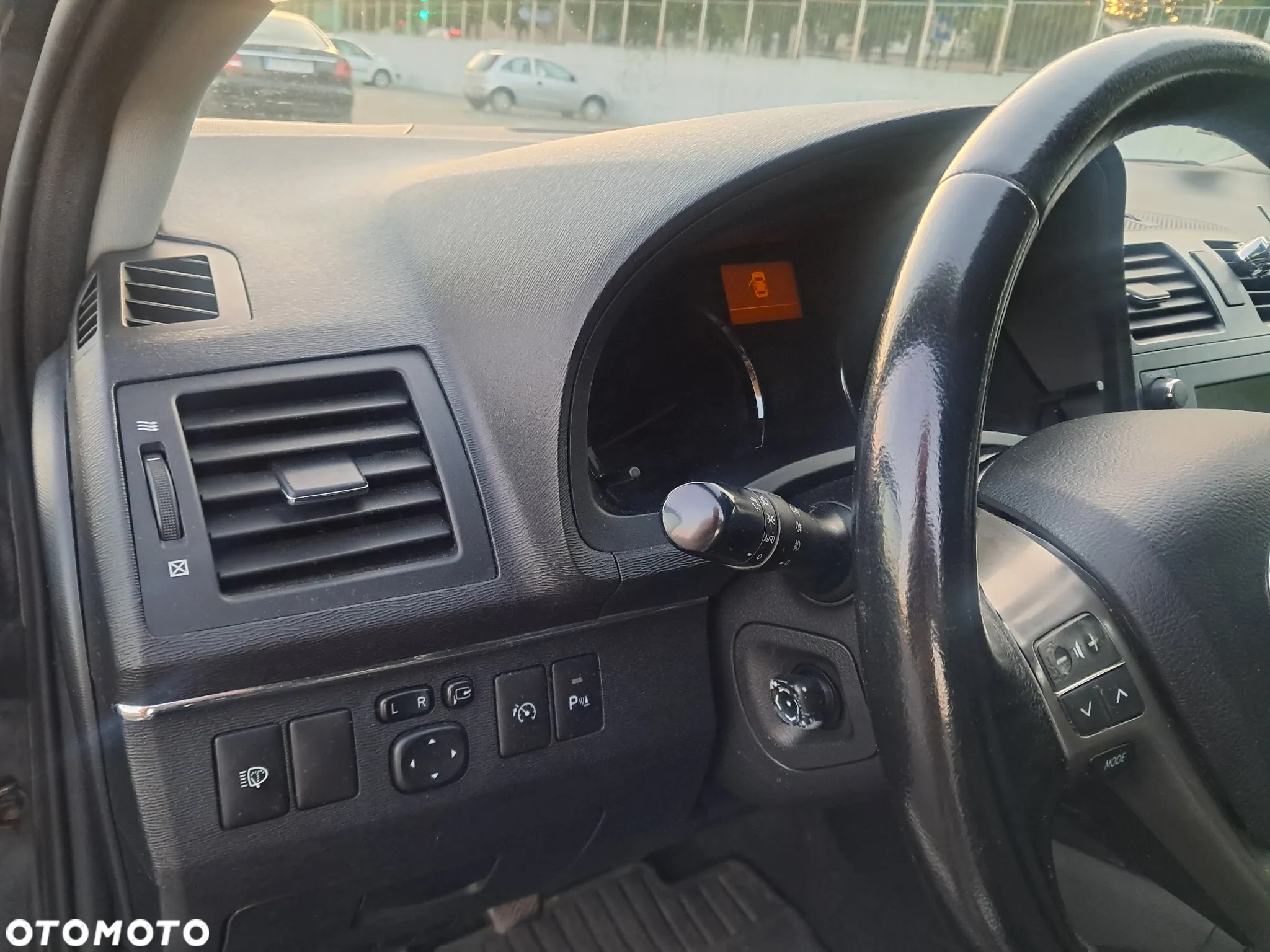 Toyota Avensis 2.2 D-4D Prestige - 34