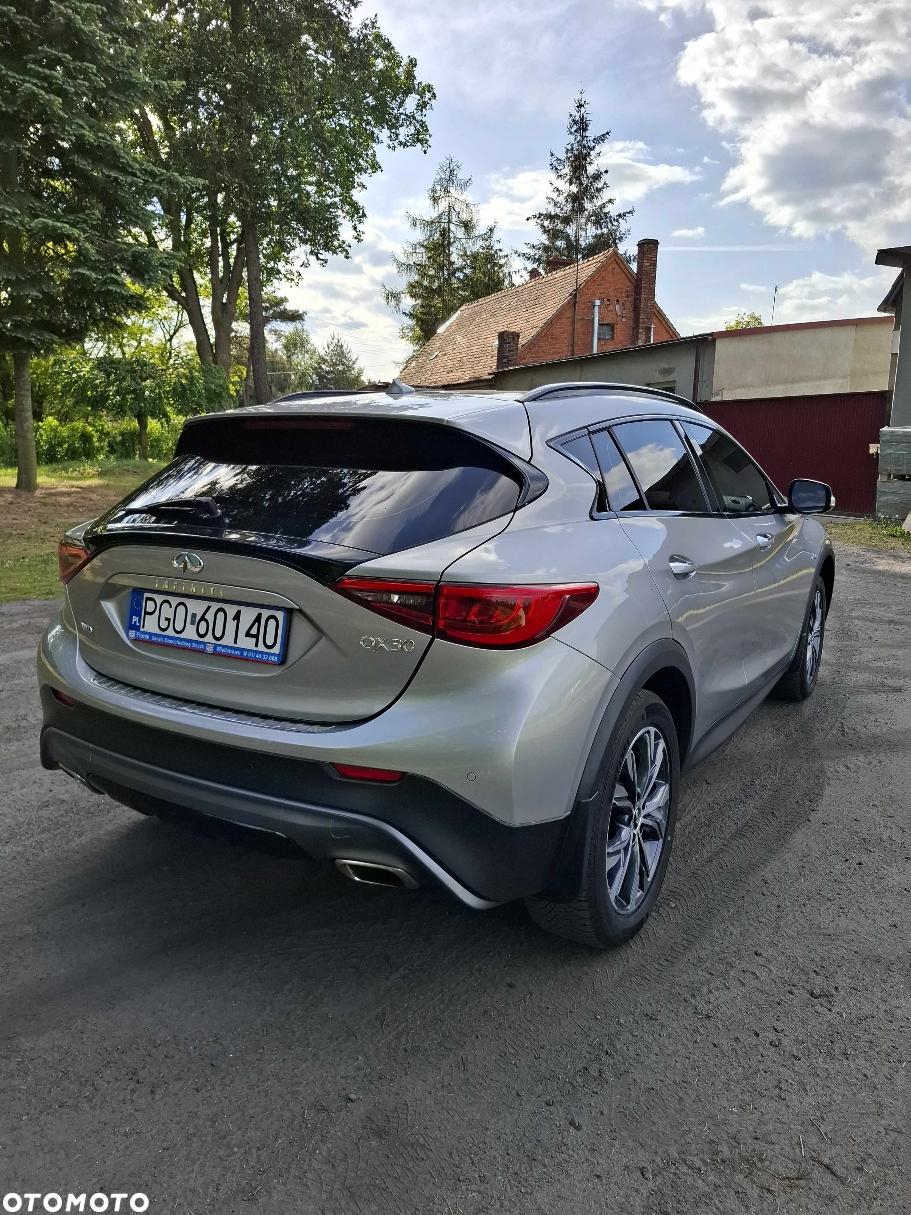 Infiniti Q30 2.0t Luxe Tech AWD 7DCT - 6