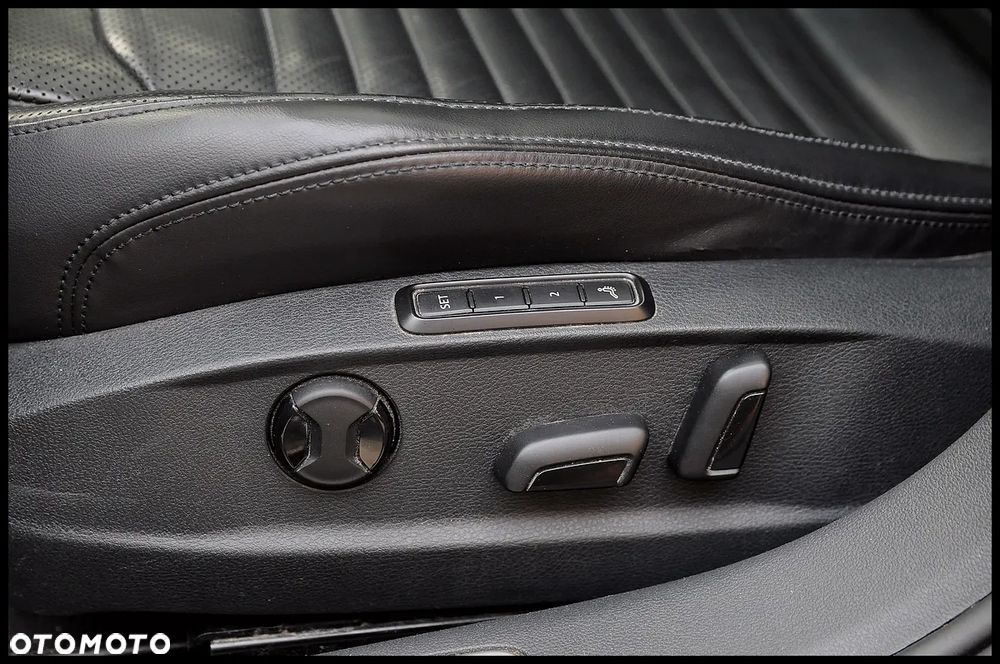 Volkswagen Passat - 27