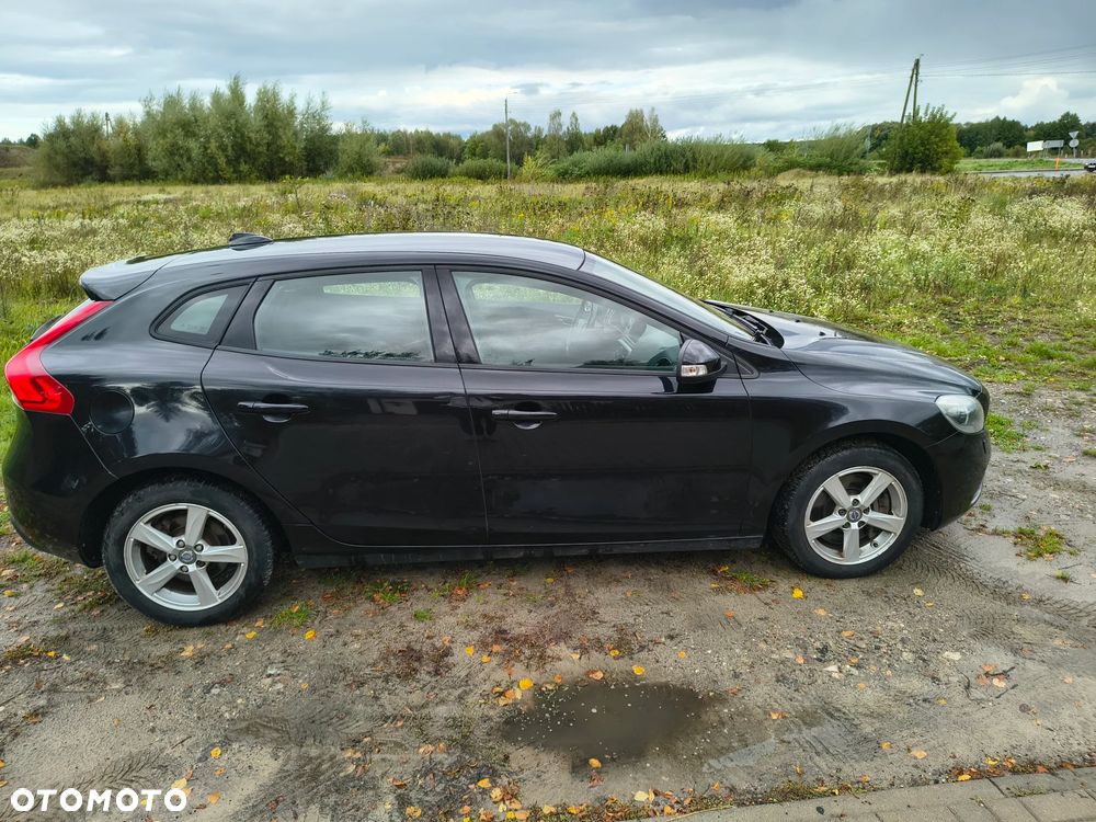 Volvo V40 D3 Base - 6