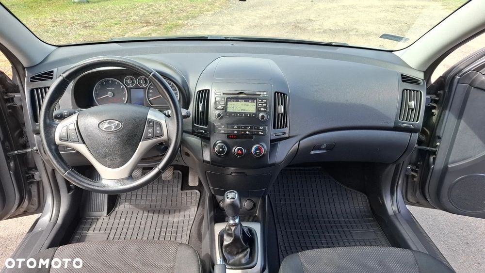 Hyundai i30 1.6 blue Classic - 14