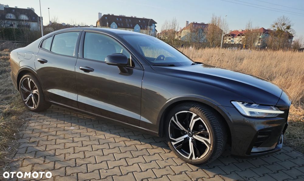 Volvo S60 B4 B DKG Plus Dark - 1