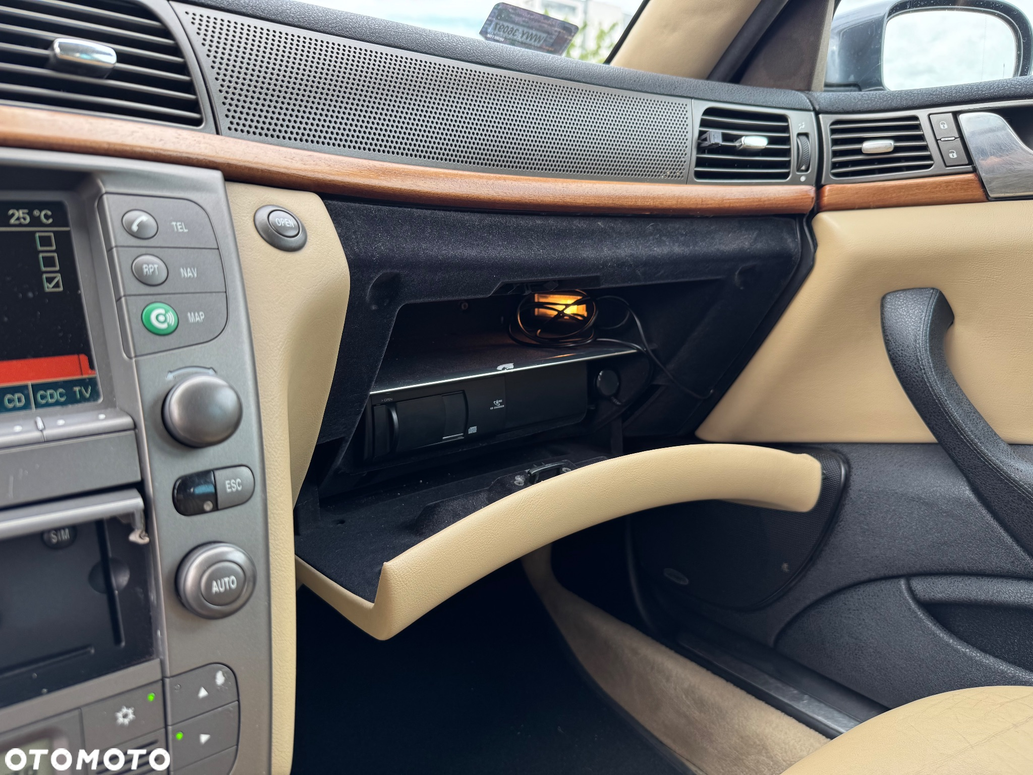 Lancia Thesis 2.4 JTD 20v Executive - 31