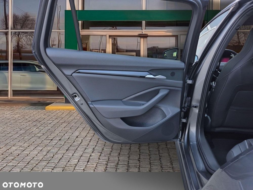 Skoda Superb 2.0 TSI Sportline DSG - 22