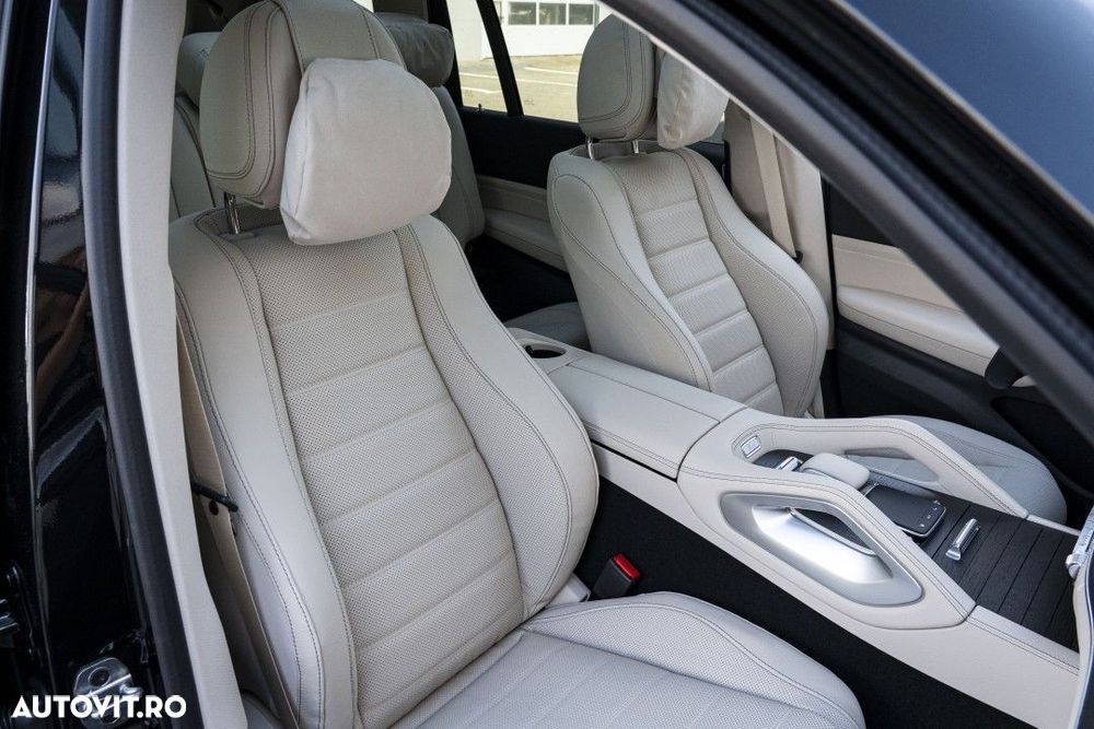 Mercedes-Benz GLS - 12