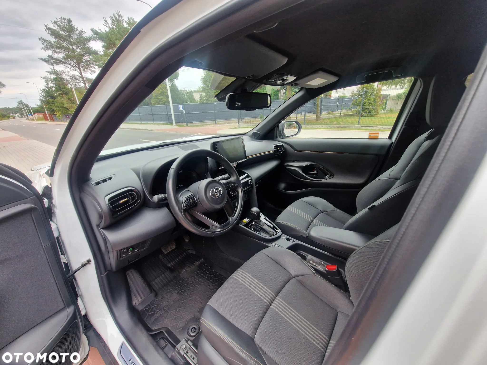 Toyota Yaris Cross Hybrid 1.5 Executive - 26