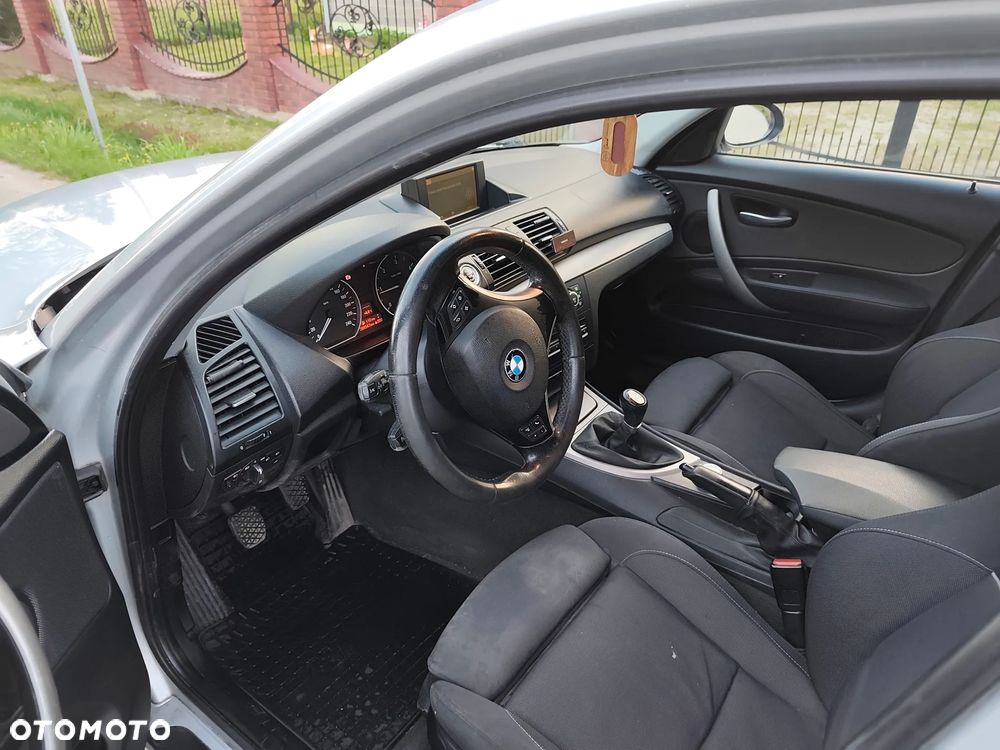 BMW Seria 1 118d - 8