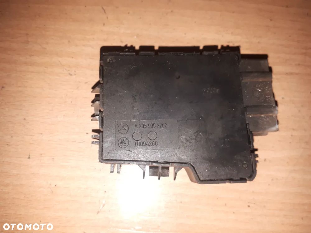 Panel sterowania fotela prawy przód Mercedes W 205  A2059052702 - 3