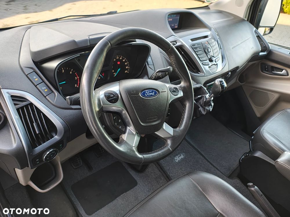 Ford Transit Custom 300 L2H1 VA Titanium - 25