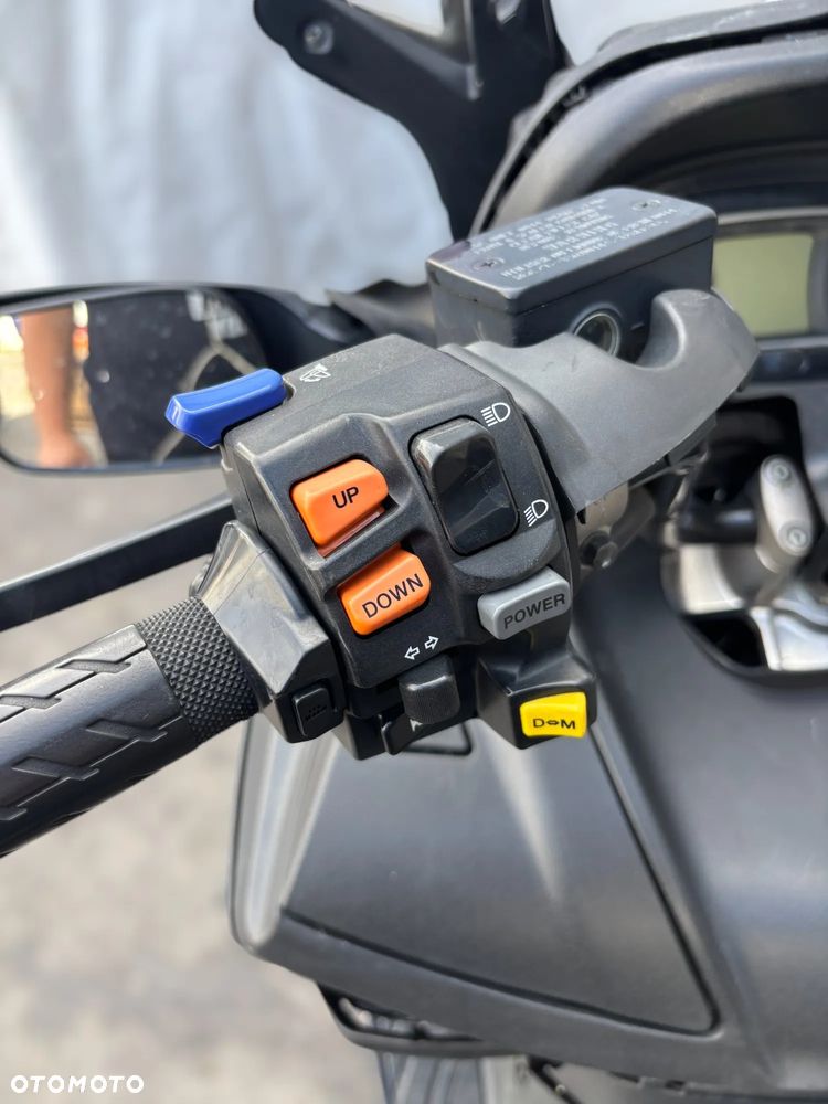 Suzuki Burgman - 20