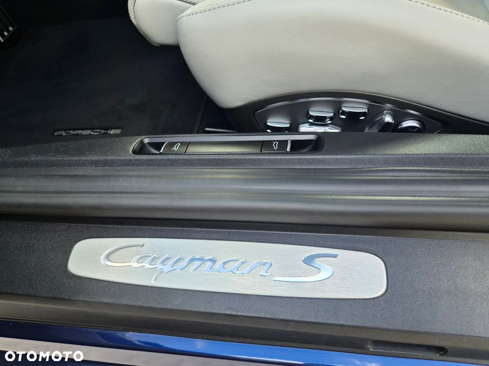 Porsche 718 Cayman GPF S PDK - 22