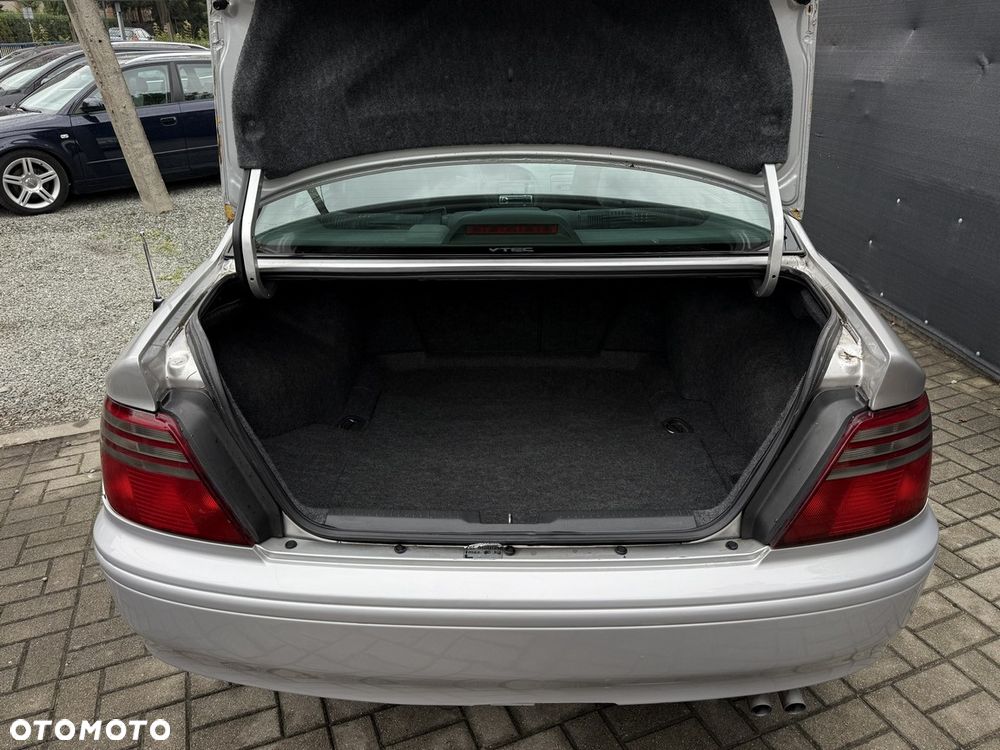 Honda Accord 2.0 ES - 33